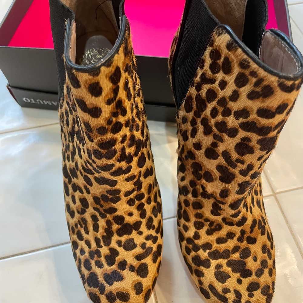 Vince Camuto Leopard Boots 8